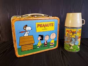 lot 52 image: Vintage Peanuts Thermos Brand Lunch Box With Thermos