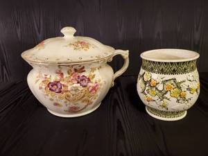 lot 72 image: Beautiful Antique Floral Design Chamber Pot and Mid Modern Ceramic Flower Pot