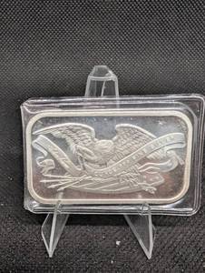 lot 11 image: SilverTowne 1 oz .999 Fine Silver Bar - Eagle Design