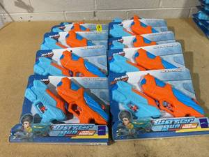 lot 88 image: LOT OF 10 Surf Gear Water Guns