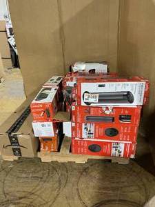 lot 205 image: PALLET OF UNCHECKED Lasko Heaters