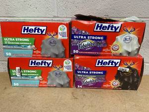 lot 230 image: LOT OF 4 Hefty Trash Bags (3) 13 Gal (1) 30 Gal