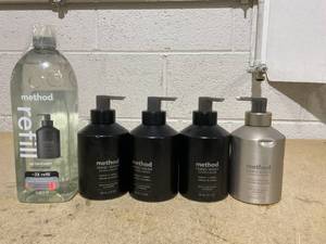 lot 246 image: LOT OF 5 Method Gel Hand Wash