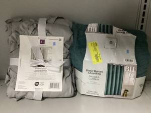 lot 441 image: LOT OF 2 Shower Curtains