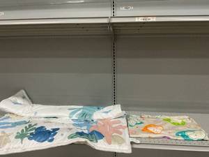 lot 424 image: LOT OF 2 Baby Blankets (Octopus Blanket Slightly Dusty)