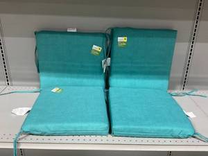 lot 430 image: LOT OF 4 Outdoor Seat Cushions
