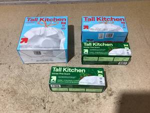 lot 110 image: LOT OF 4 up&up Trash Bags