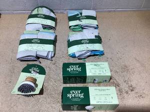 lot 120 image: LOT OF 7 Everspring Merchandise