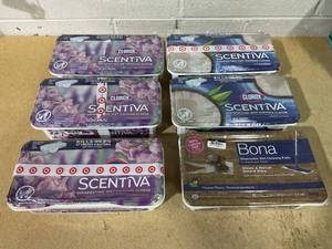lot 168 image: LOT OF 6 Clorox & Bona Disinfecting Wet Mopping Cloths
