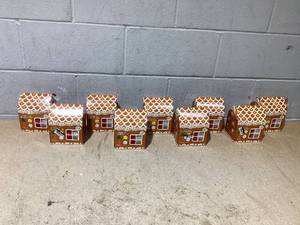 lot 147 image: LOT OF 9 Scrub Daddy Holiday Pack Scubbers (3 Per Pack)