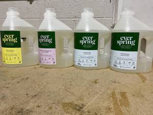 lot 274 image: LOT OF 4 Everspring Laundry Detergent
