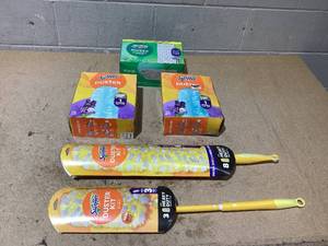 lot 137 image: LOT OF 5 Swiffer Duster Merchandise