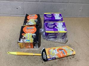 lot 138 image: LOT OF 5 Swiffer Duster Merchandise