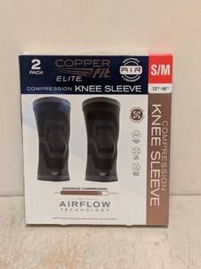 lot 79 image: NEW COPPERFIT ELITE COMPRESSION KNEE SLEEVE SM 2PK