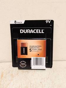 lot 87 image: NEW DURACELL 9V BATTERIES 8PK