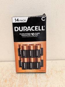 lot 146 image: NEW DURACELL C BATTERIES 14PK