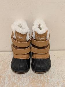 lot 228 image: NEW CAT & JACK KIDS BOOTS SIZE 5 TODDLER