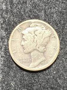 lot 62 image: 1942-D US MERCURY DIME