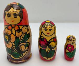 Vintage Collectible 3 Pc. Russian Nesting Doll Set Largest 5