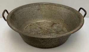 Large Galvanized Pan With Handles 7 x 22