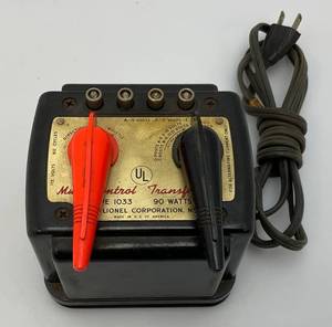 Vintage Lionel O Gauge No. 1033 Transformer 90 Watts (Nice Condition)