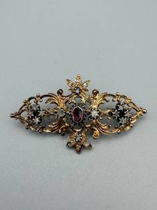 lot 155 image: Brooch - Victorian-Style Gold-Tone Filigree with Purple Center Stone
