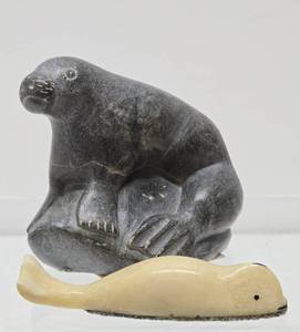 lot 25 image: Vintage Hand Carved Inuit Animal Figures&nbsp