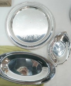 lot 18 image: International Silver Co Tray, Rose Leaf Dish, Oval Serving Dish Heirloom Plate