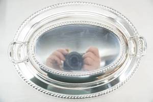 lot 19 image: Milldale Wallace Luxor Silver-Plate M634. Silver-Plate Serving Tray and Cover