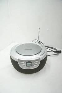 lot 29 image: Emerson Portable CD Player
