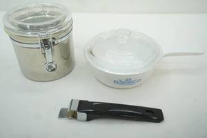 lot 34 image: 1pt Corningware Pan wlid and removable handle stainless steel canister