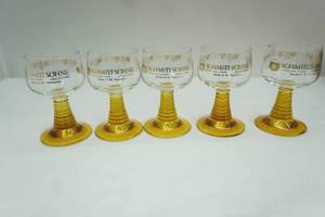 lot 42 image: Vintage German Schmitt Sohne amber beehive wine goblets (5ct)