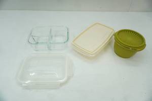 lot 60 image: Glass Divided Covered Food Storage Container & Other Tupperware