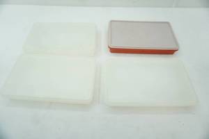 lot 63 image: Rectangle Tupperware Container wlids (4ct) 11x7
