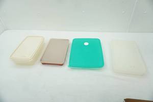 lot 75 image: Dessert Containers wlids (4ct)