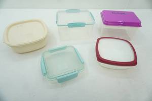 lot 82 image: (5ct) Food Storage Containers wlids