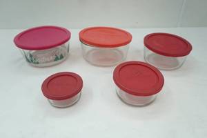 lot 88 image: Pyrex Nesting Bowls wlids (5ct)