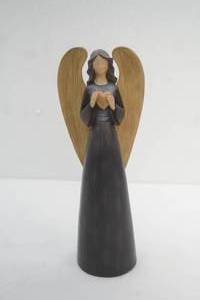 lot 109 image: Wooden Angel Sculpture 12 tall