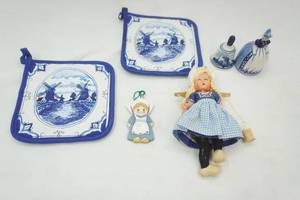 lot 124 image: Vintage Delftware Bells, Vintage Dutch Girl Doll, 2 potholders