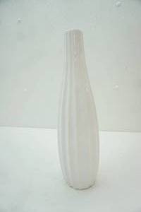 lot 139 image: white ceramic vase. fluted, vertically ribbed design 13 tall