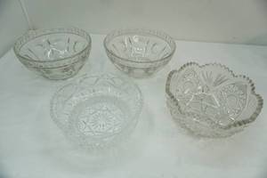 lot 153 image: Vintage Pressed and Cut GlassCrystal Serving Bowls (5ct)