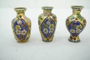 lot 159 image: (3ct) Vintage miniature Chinese cloisonne enamel vases 3.5 tall