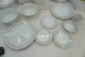 lot 177 image: Vintage Johann Haviland Forever Spring China Set. 1970s. Bavaria Germany