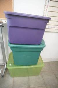 lot 179 image: (3ct) Storage Totes wlids.