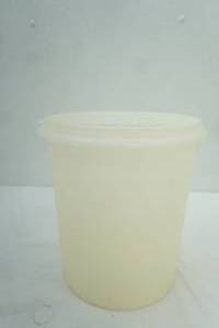 lot 190 image: Large Tupperware Container & Lid. 10 tall by 9.5 diameter