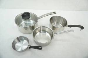 lot 193 image: 5ct sauce pots, 1 lid