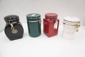 lot 205 image: 4ct ceramic canisters