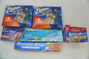 lot 225 image: NEW XL Ziploc Storage Bags (8ct), oven bags, Saran Covers, Foil, Ziplock Bags