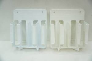 lot 227 image: Rubbermaid ziplock bag wall organizers (2ct)