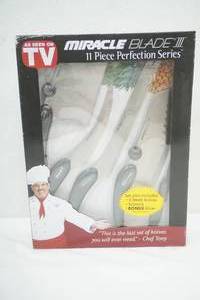 lot 242 image: NEW As Seen on TV Miracle Blade III 11 Piece Perfection Series Kives
